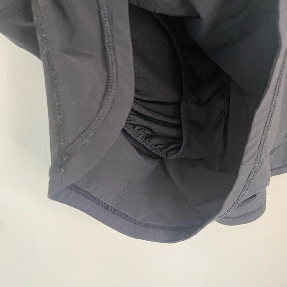 Athleta Ready Set Go Reflective Shorts Sz Medium - Picture 4 of 8